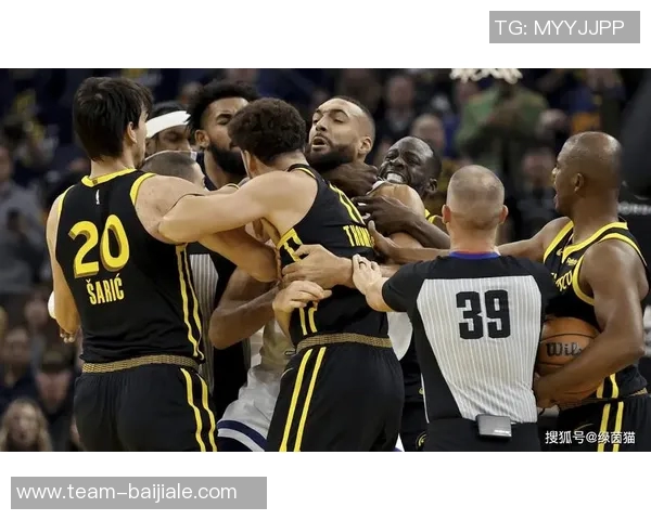 追梦回应球迷争执称对方辱骂我女人即将迎来第五个孩子的喜悦